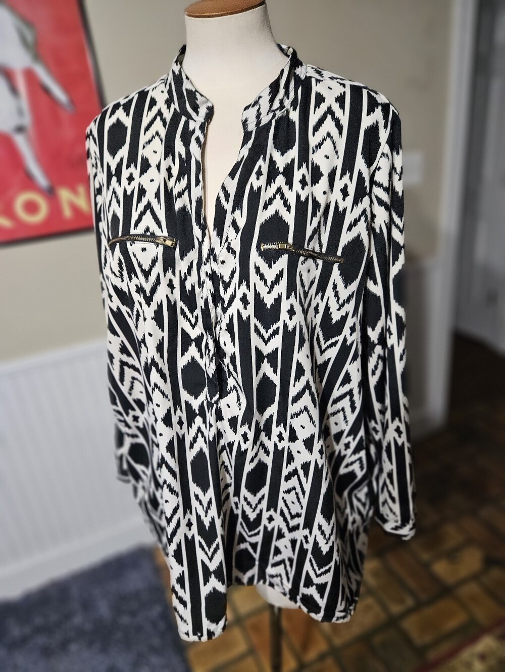 Time To Bloom Abstract Aztec Style Top 3X